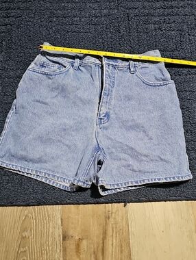 High-Rise Light Wash Denim Shorts — Women’s Jean Shorts